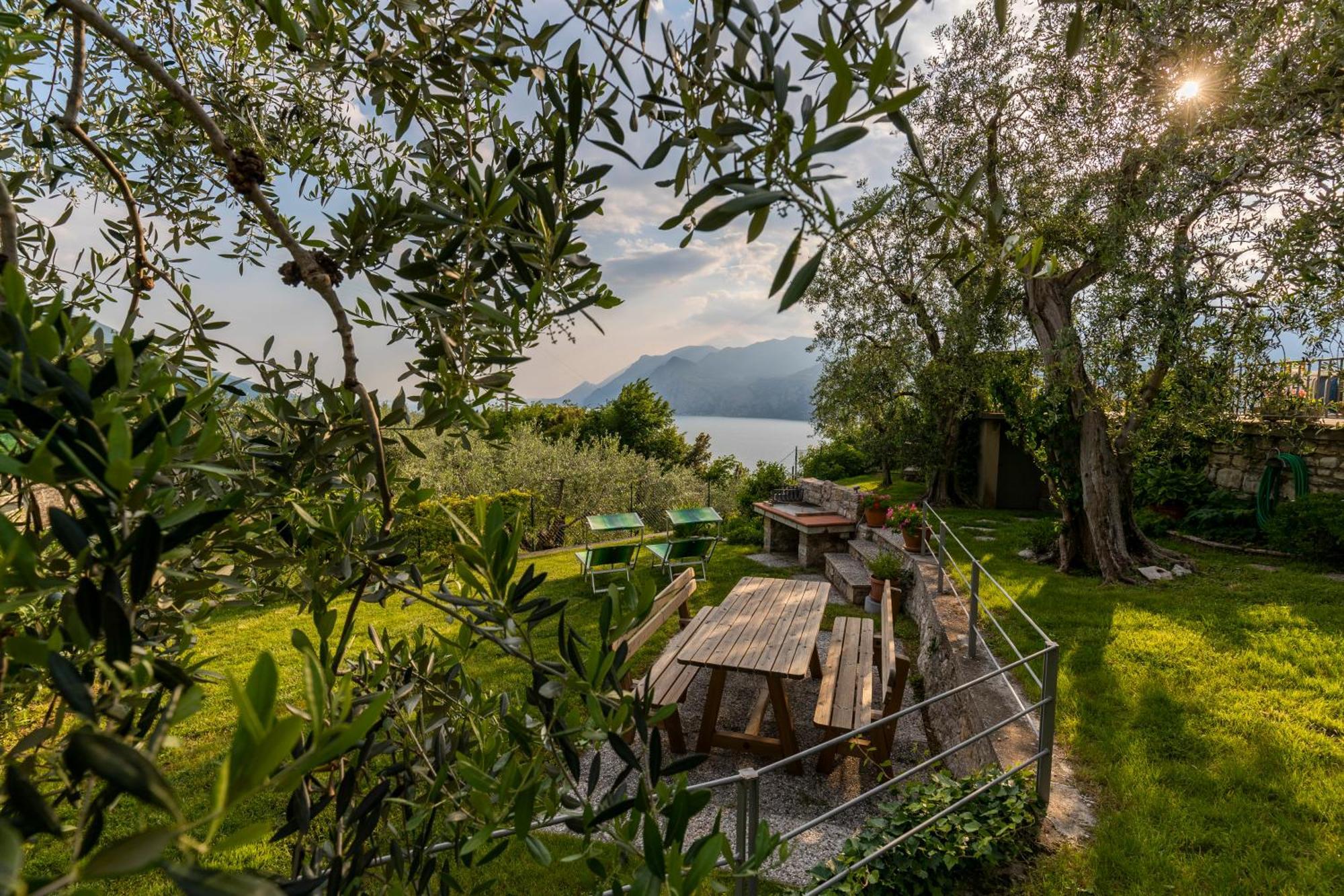 Casa Prea Apartments Malcesine Exterior photo